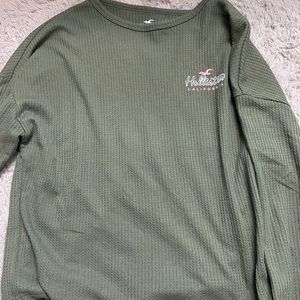 green hollister long sleeve